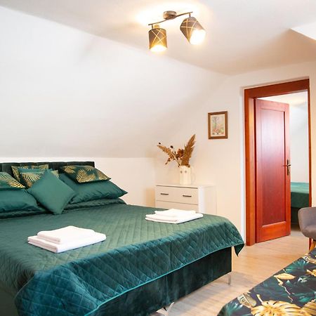 Rezidence Plesivec - Rodinny Apartman S 3 Loznicemi Český Krumlov Buitenkant foto